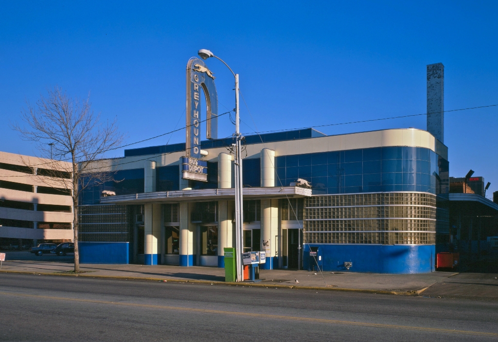 Greyhound_Station_Columbia_SC_LOC_570829cu.jpg